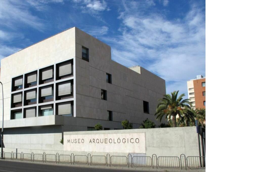 Precioso Piso En Almeria Centro Con Parking Gratis Exterior foto